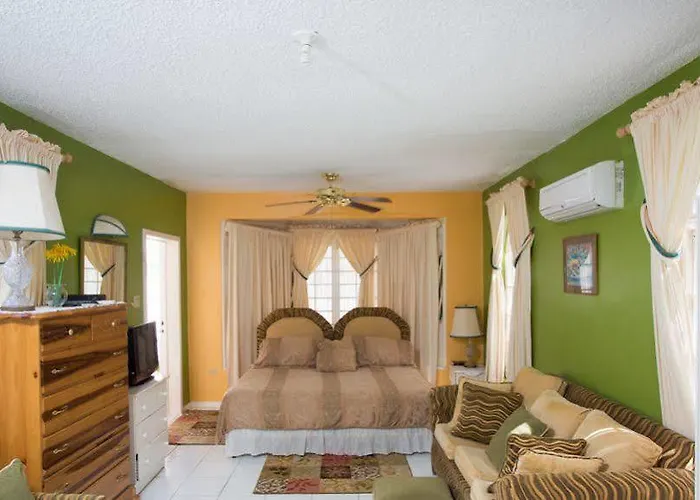 Paradise Columbus Heights
